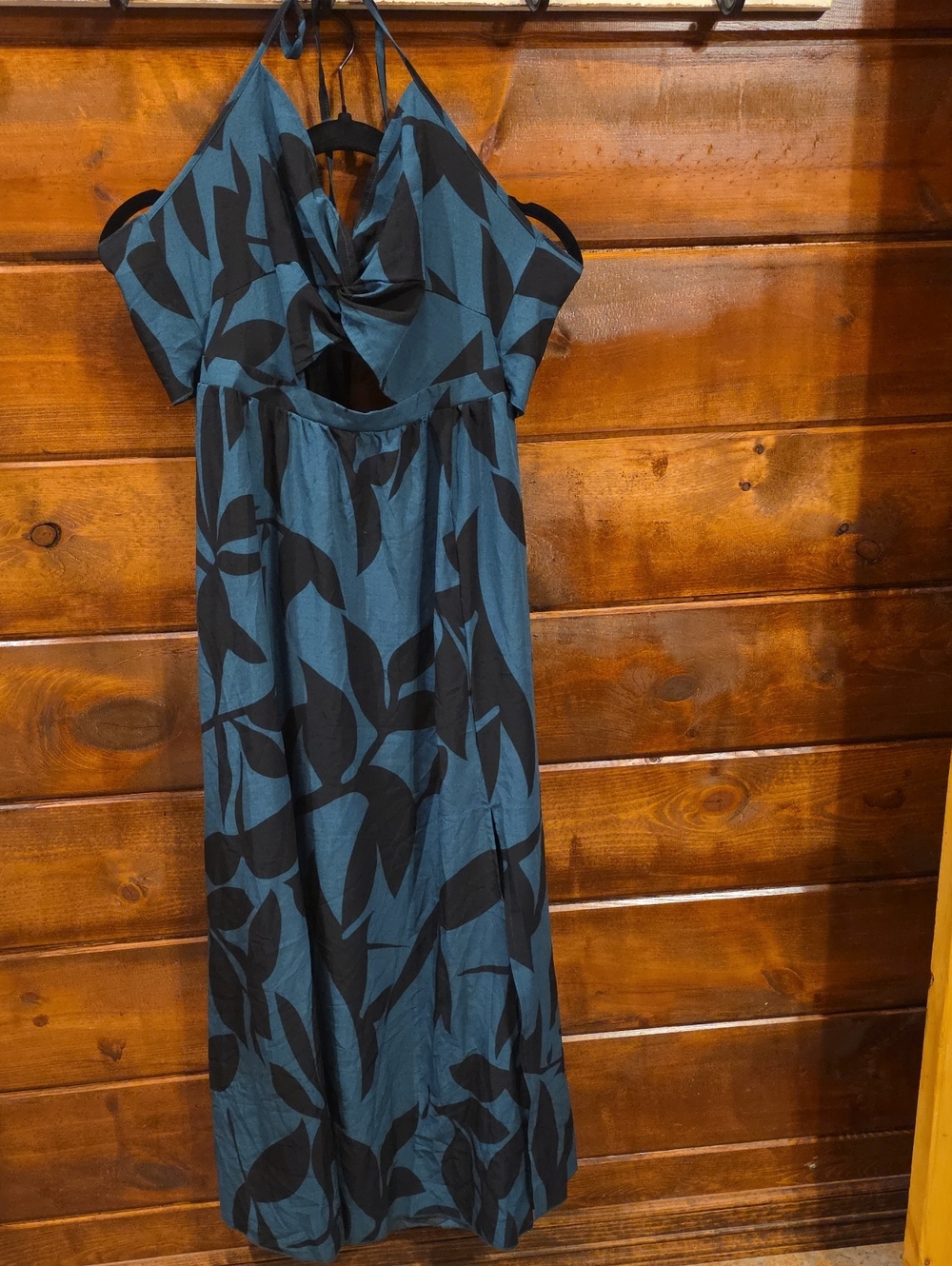 Green and Black Leaf-Print Halter Maxi Dress